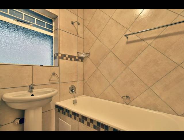 1 BEDROOM APARTMENT FOR SALE IN NEW REDRUTH